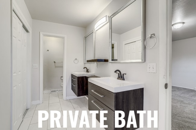 Photo - 2860 S Golden Way House