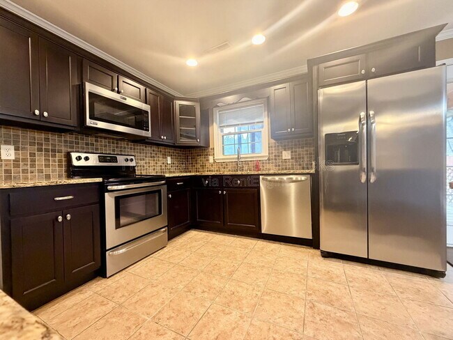 Foto del edificio - 1160 Greens Rd