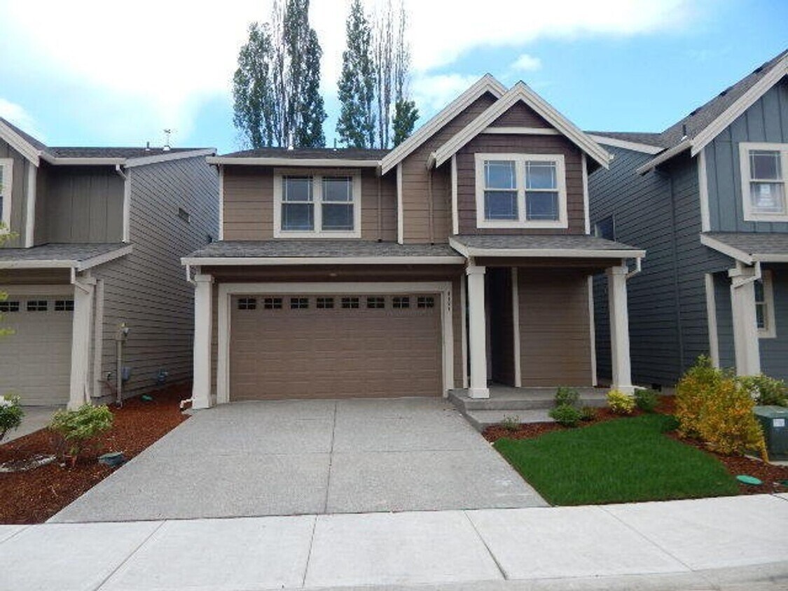 Primary Photo - 5 Bedroom Beaverton Home!!!