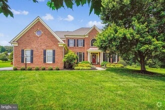 Building Photo - 21316 Golf Estates Dr