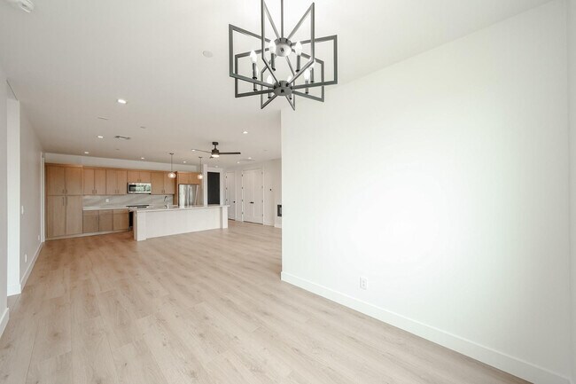Building Photo - 15006 N Ivory Dr