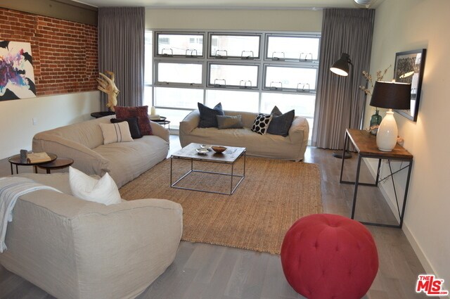 Foto del edificio - 527 Molino St