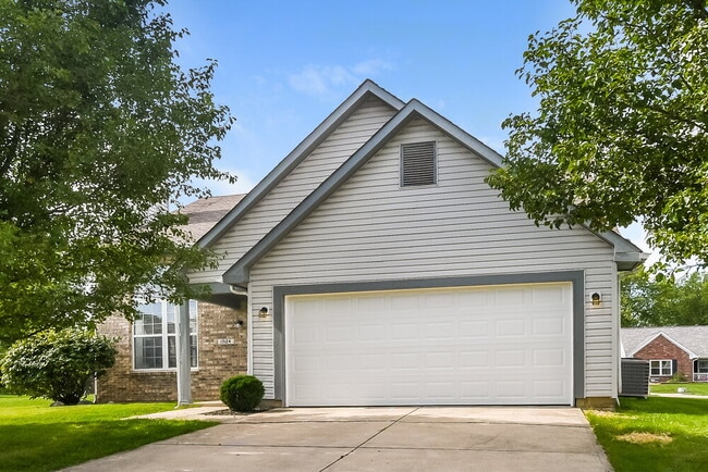 Building Photo - 17124 Rushmore Dr