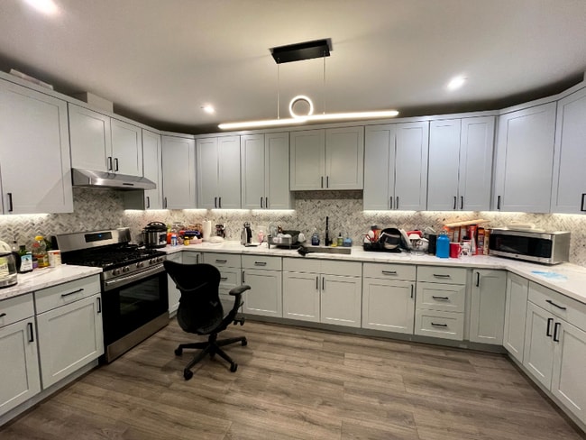 Building Photo - 77 Broad St