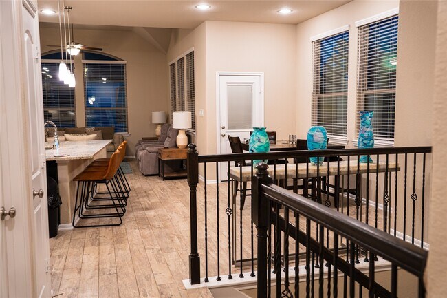 Foto del edificio - 4306 Foggy Creek Ln