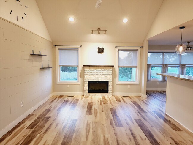 Foto del edificio - Pre-Leasing: Liberty Place Subdivision - R...