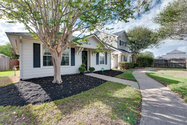 Foto del edificio - 6129 Lone Prairie Way
