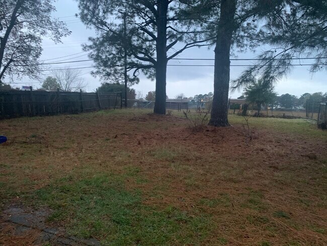 Building Photo - 6554 Quilen Rd