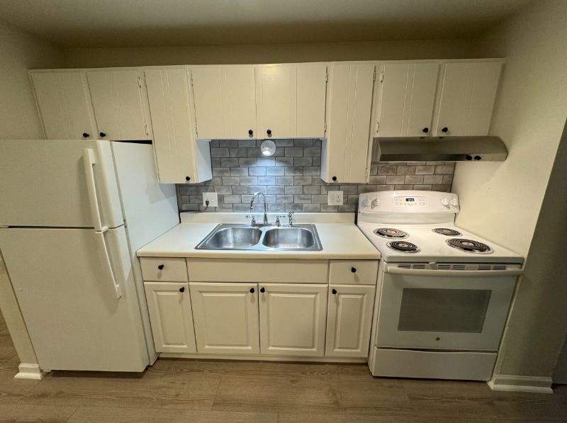 Primary Photo - 3455 S Logan St