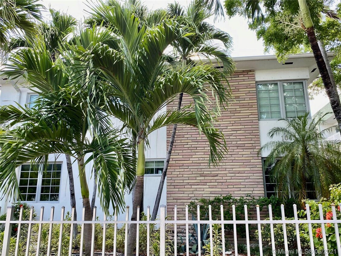 Primary Photo - 1045 Lenox Ave
