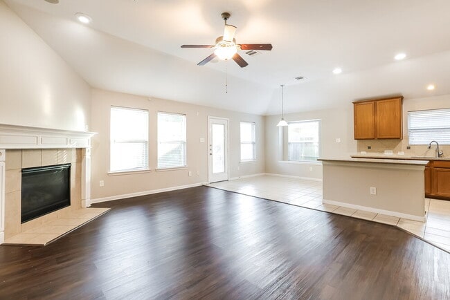 Building Photo - 21519 Kings Bend Dr