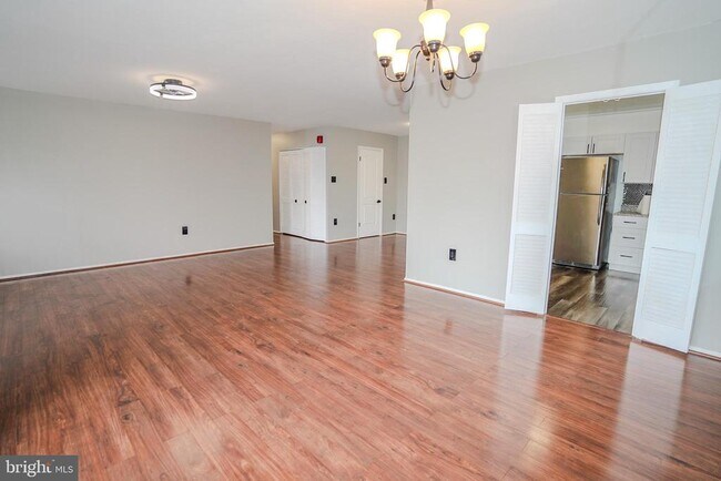 Building Photo - 3737 Clarks Ln