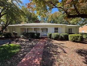 Building Photo - 2315 N Elm St