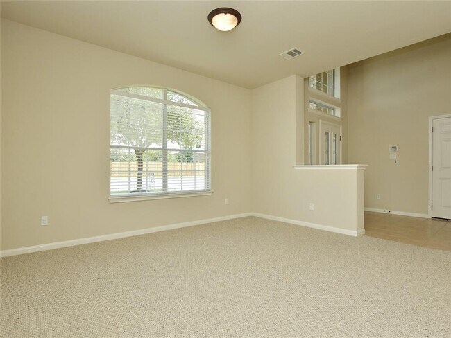 Foto del edificio - 4029 Lake Edge Way