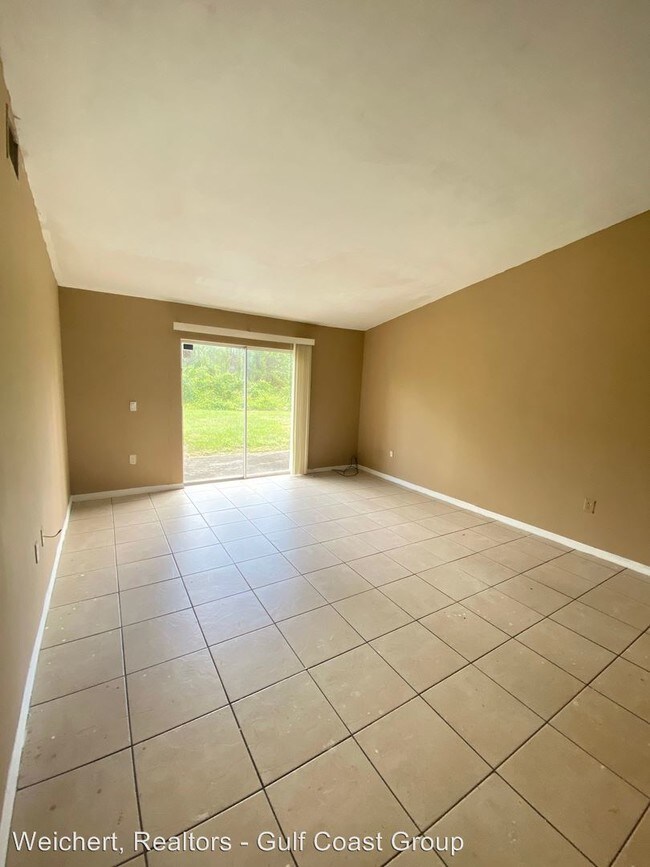 Foto del edificio - 381-381 Bell Blvd