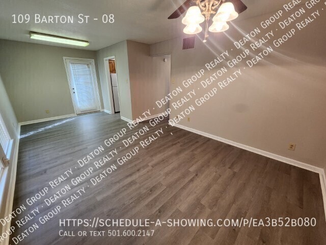 Building Photo - 109 Barton St