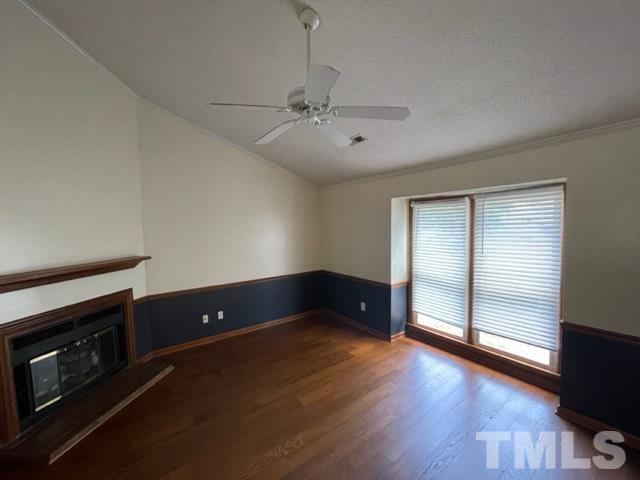 Foto del edificio - 4705 Matt Dr