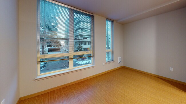 Interior Photo - Lightbox