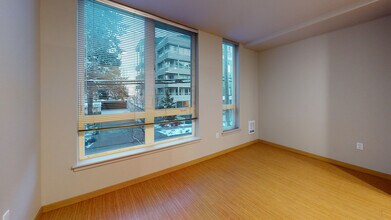 Interior Photo - Lightbox