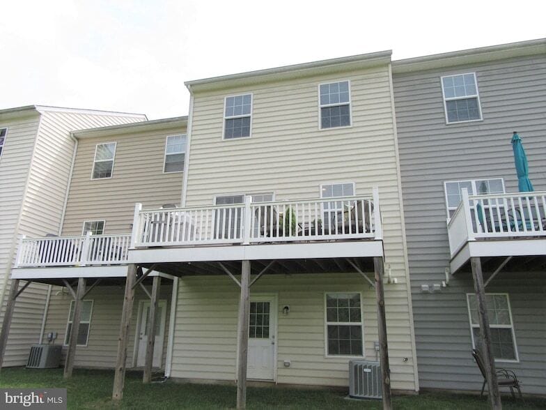 Building Photo - 524 Jacobsen Drive