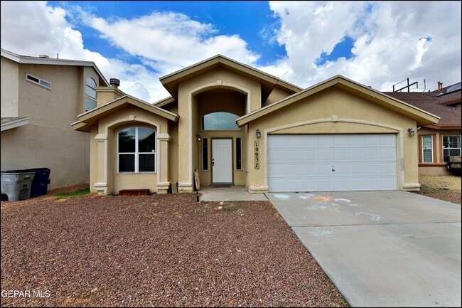 Building Photo - 10937 Northview Dr
