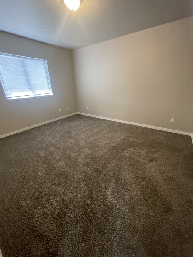 Building Photo - 441 Talent Ave