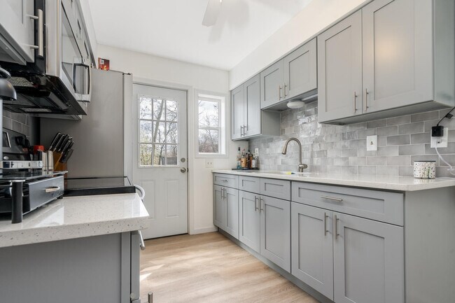 Foto del edificio - Youngs Drive