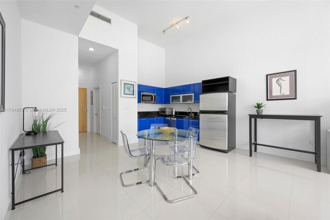 Foto del edificio - 253 NE 2nd St
