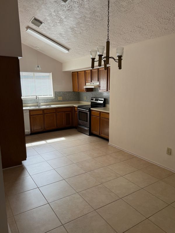 Foto del edificio - 5613 Countryaire