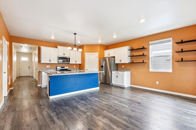 Building Photo - Fantastic 4-Bed, 2-Bath Ranch Style Home i...