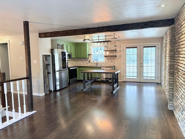 Foto del edificio - Charming 3 beds 2 baths in Columbus!