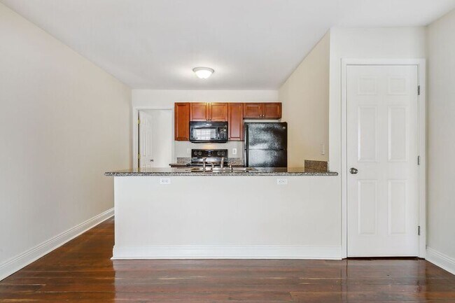 Building Photo - 8525 Hickory St