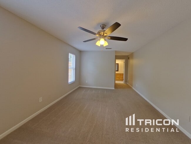 Foto del edificio - 11520 93rd St
