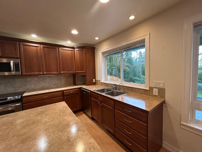 Building Photo - HA4415