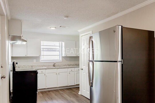 Foto del edificio - 1107 Jackson Ln