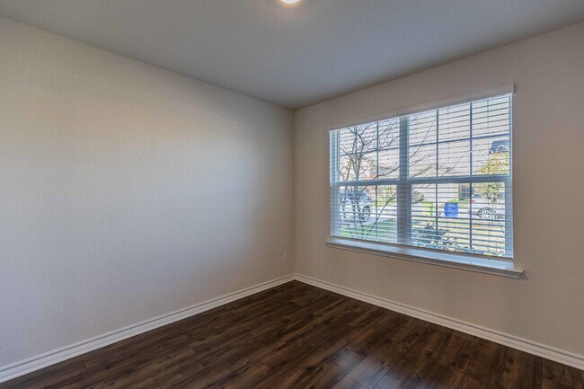 Building Photo - 2918 Lindenwood Run