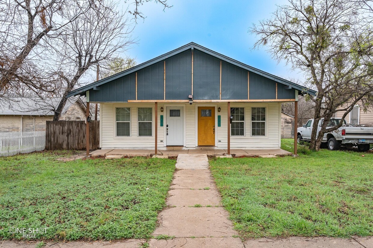 Foto principal - 917 Peach St