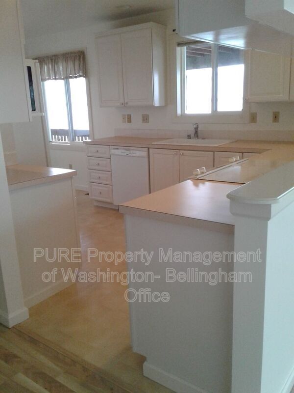 Building Photo - 229 N State St