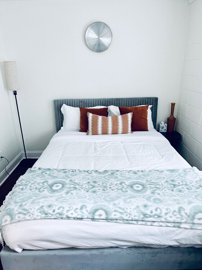 Building Photo - 31 David St