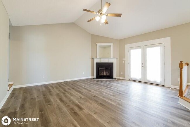 Foto del edificio - 90 Falling Creek Ct