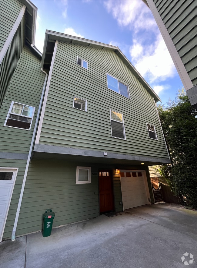 Building Photo - 9216A Fremont Ave N