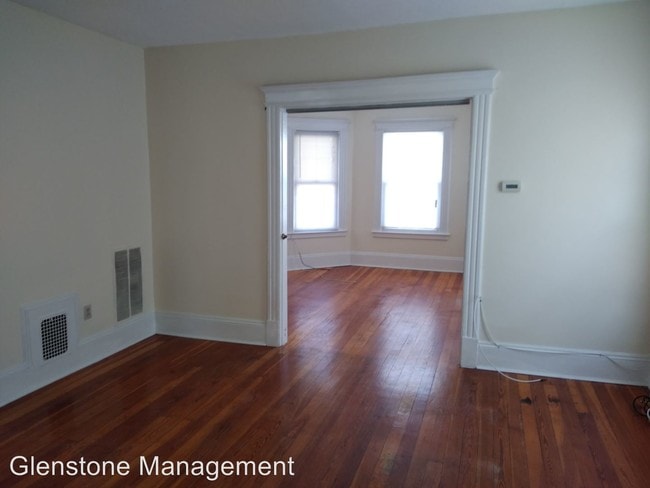 Building Photo - 25-27 Kibbe St