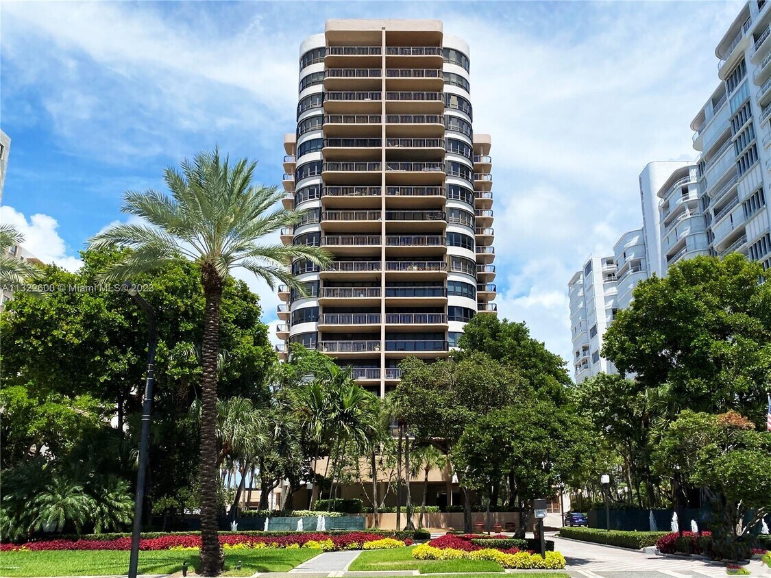 10175 Collins Ave Unit 301, Bal Harbour, FL 33154 Condo for Rent in
