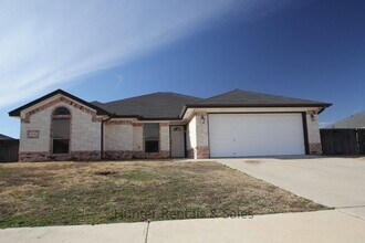 Building Photo - 4405 Lauren MacKenzie Dr