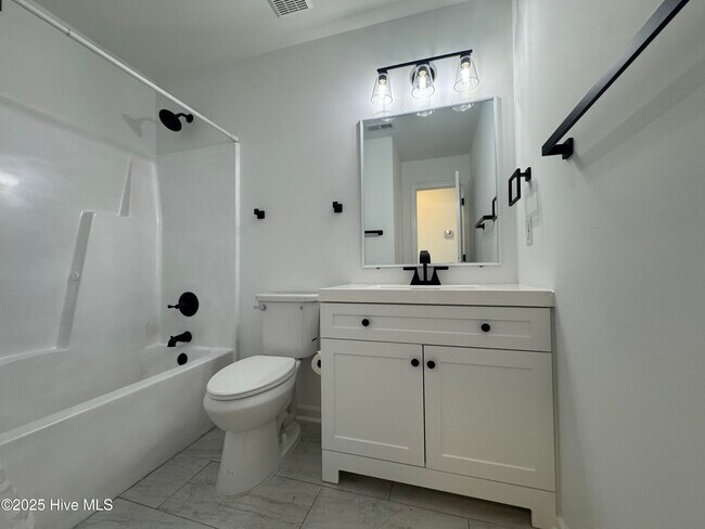 Foto del edificio - 2604 Larne Ct