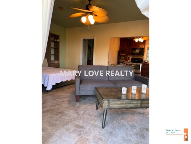 Building Photo - Located in one of Kona's premier subdivisi...
