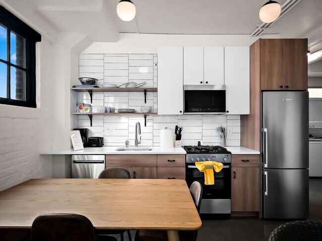 Foto del edificio - 608 N 3rd St