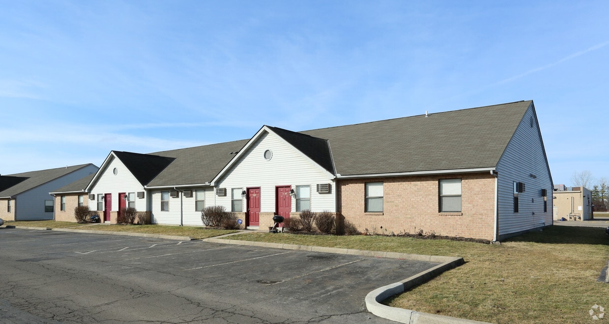 Countryview East Apartments Apartments 3581 Esquire Dr Canal