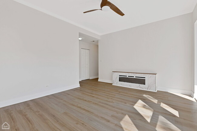 Building Photo - 6200 S Evans Ave