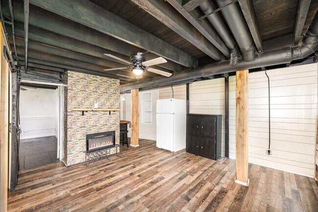 Foto del edificio - 226 Clifton Ave